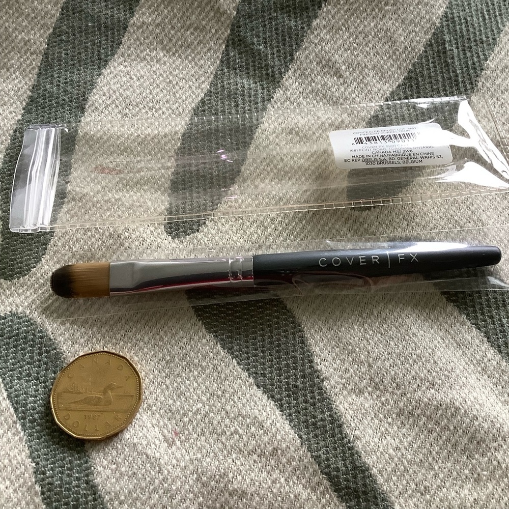 New Cover Fx Small concealer brush